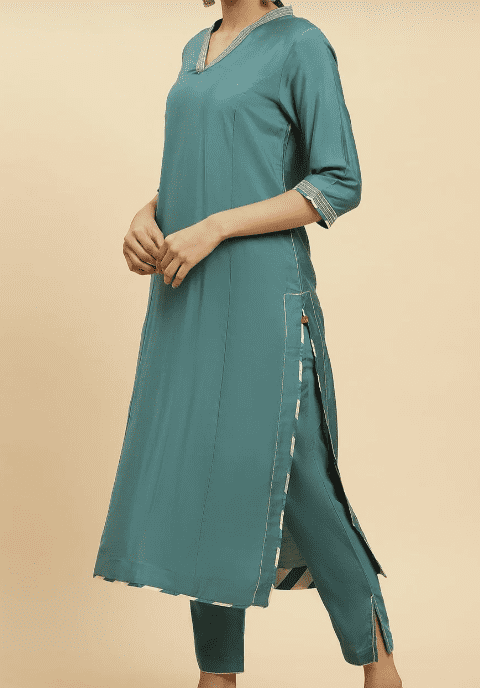 Blue Embellished Kurta, Pants And Jacquard Dupatta Set - Image 4